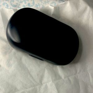 Authentic BOSE earbud .